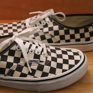 Vans Authentic Size Mens size 8.0/ Womens size 9.5